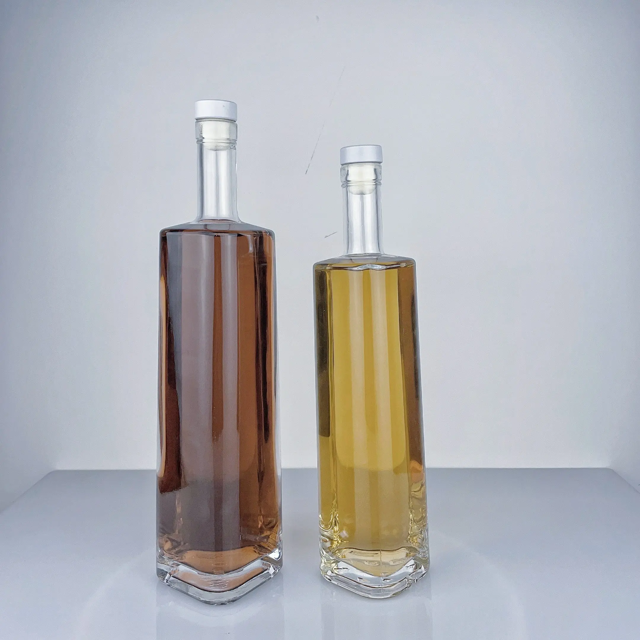 700ml 1000ml Glass Bottle for Whiskey Gin Brandy Vodka